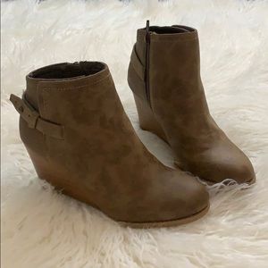 Fall booties